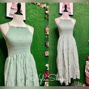 🌷Brand New halter eyelet dress fully embroidered can fit Sm up to M price firm!